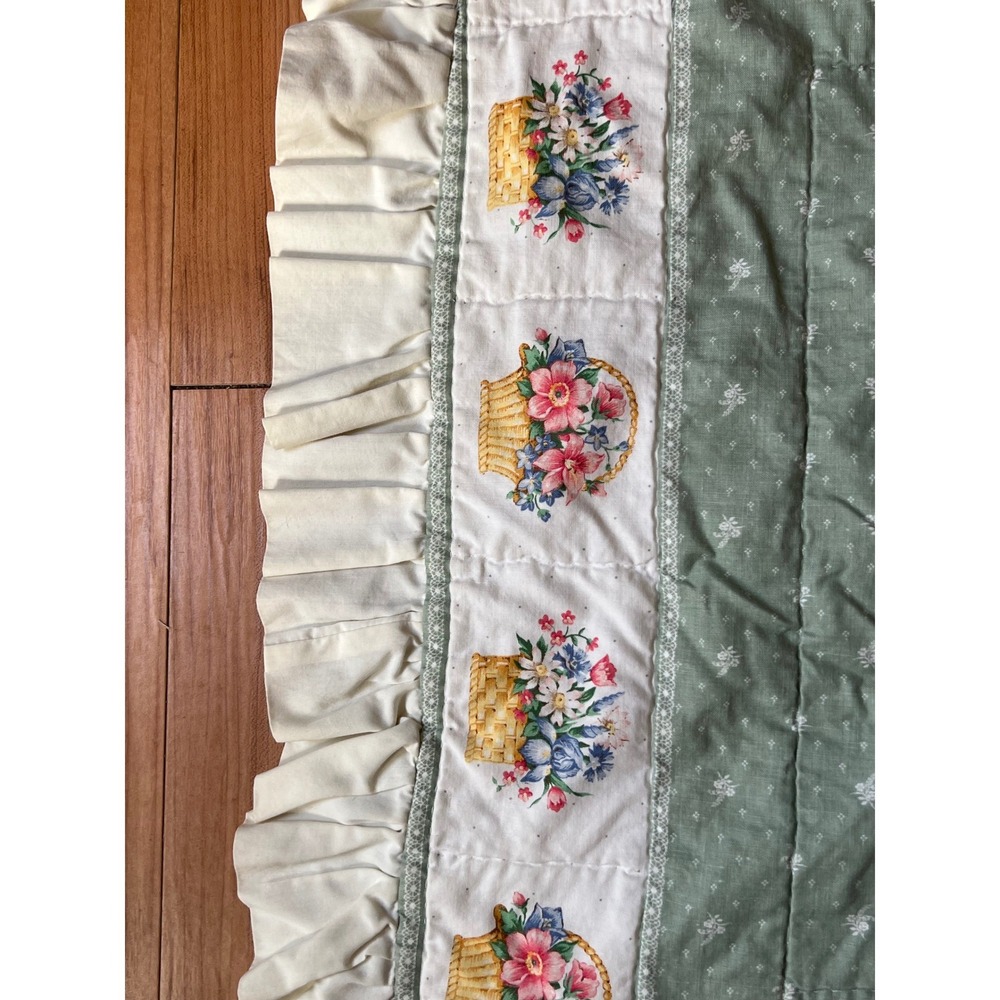 Vintage Sage Green Floral Quilted Bedspread Ruffle Edge Cottagecore Farmhouse - Picture 3 of 5